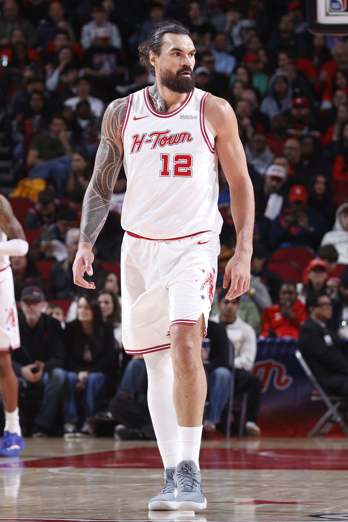 体育赛事-亚当斯受伤，对火箭篮板和防守体系影响，到底有多大？|休斯敦火箭队|控球后卫|nba|火箭队|球队_新浪体育_新浪新闻